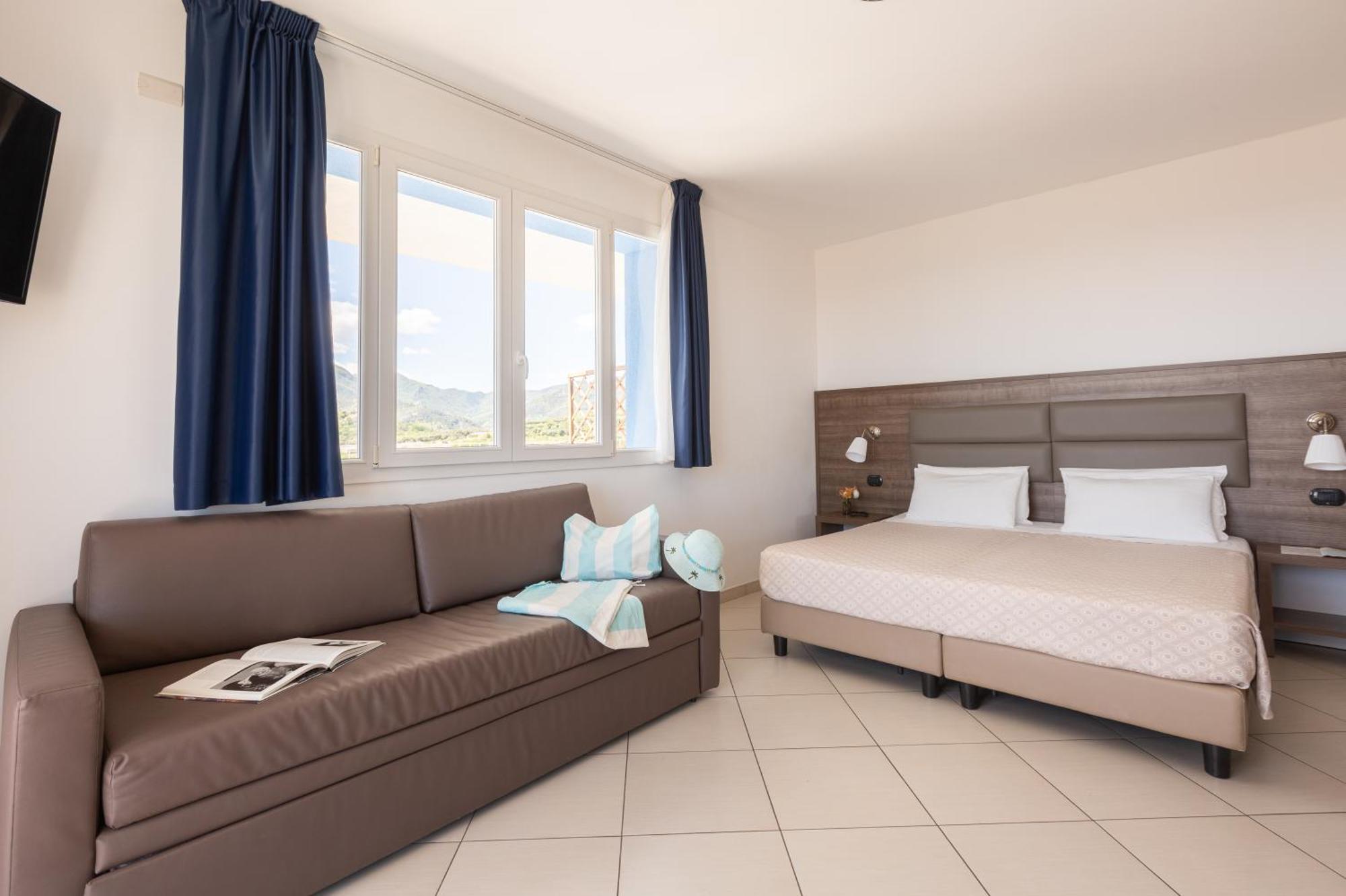 Camera Familiare con Vista Mare
